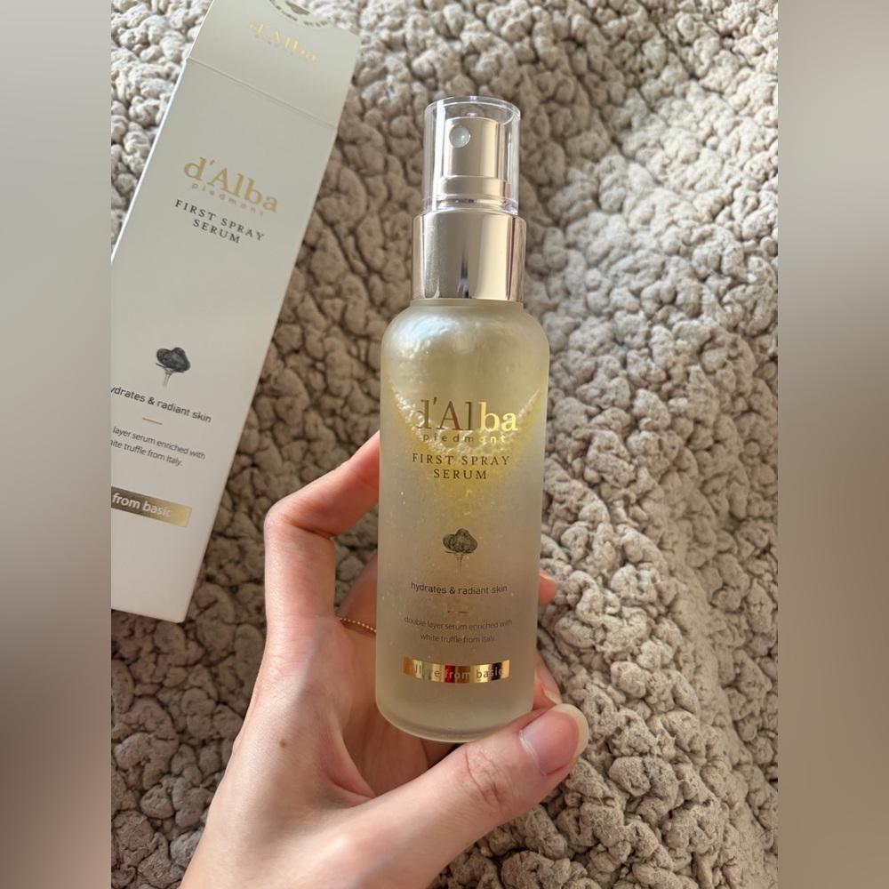 White Truffle First Spray Hydrating Glow Mist Serum